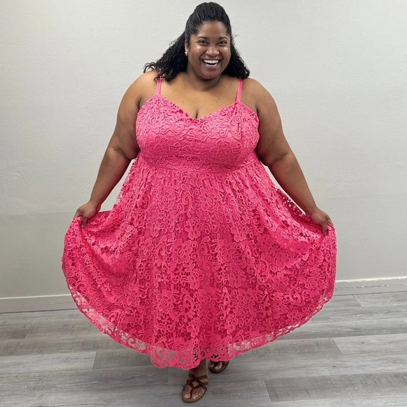 Torrid Pink Crochet Lace Dress - Size 28 - Picture 5 of 8